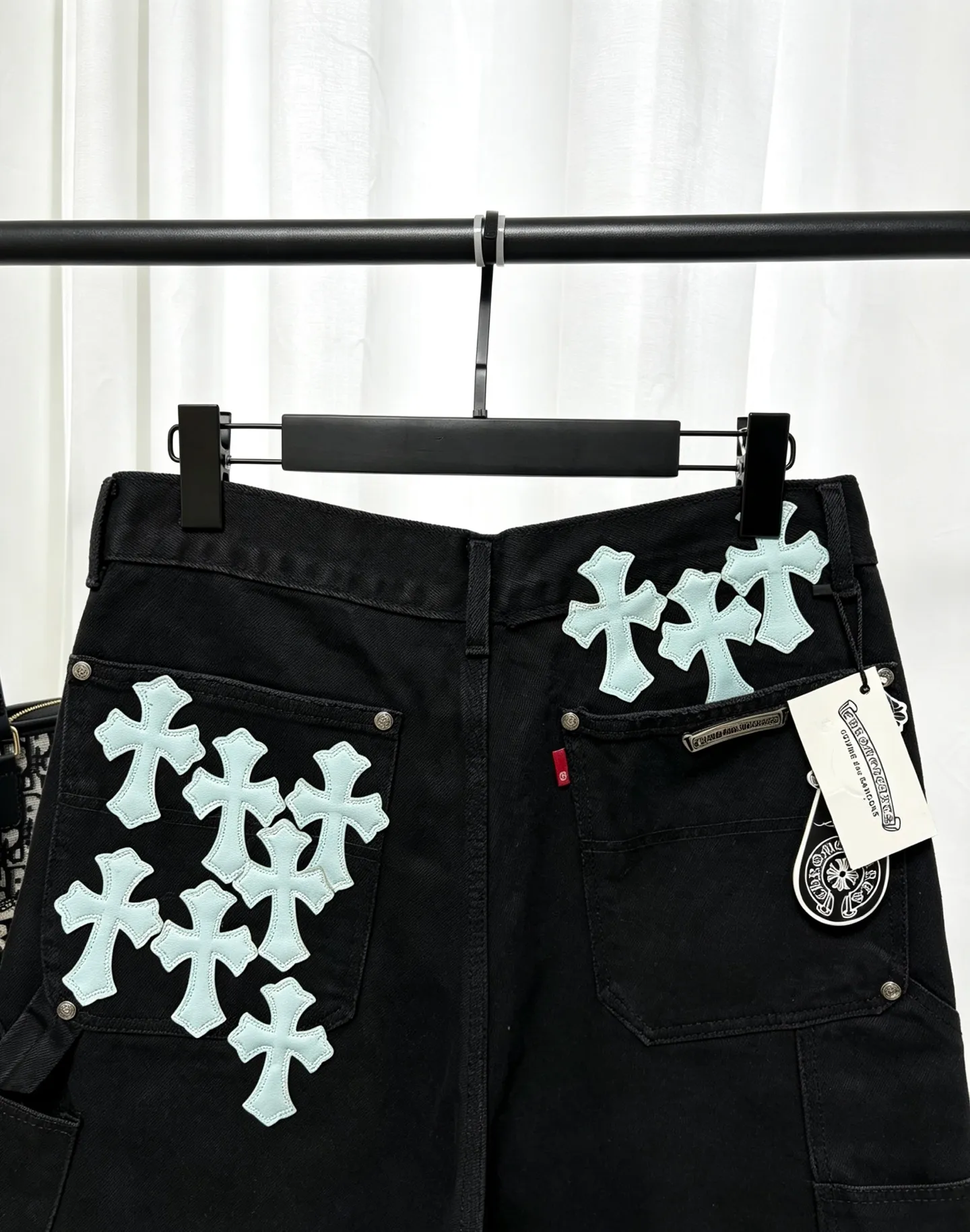 Chrome Hearts Chrome Hearts ， Premium ， 、 Retro 。 ， ， Levi's Series， ， ， 。 ， ， ， ， ， ， 。 、 ， 。 Chrome Hearts Classic ， Size S-XL